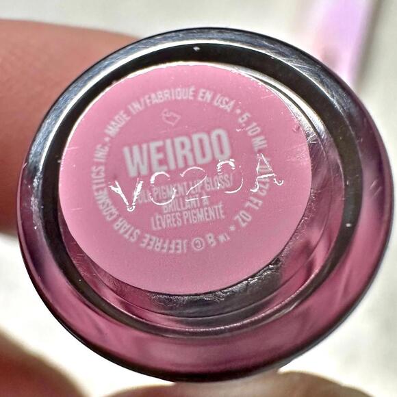 NIB Jeffree Star Supreme Gloss Full Pigment Lip Gloss Weirdo Full Size 5.10ml - Picture 5 of 10